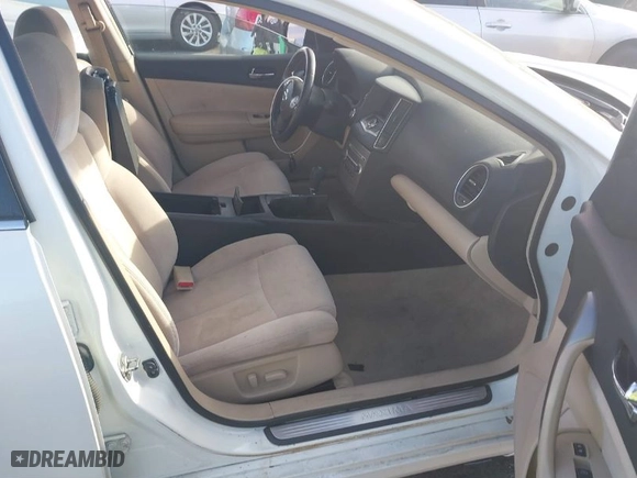 2014 Nissan Maxima 3.5 SV with VIN 1N4AA5AP4EC480646, listed as a IAAI auction lot 41730852 with 108,855 mi miles. Bid and sale history available at carsss.com. Image 5.