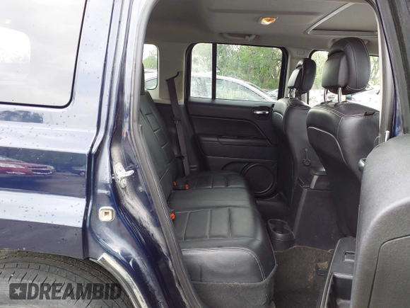 2017 Jeep Patriot High Altitude z VIN 1C4NJPFA8HD189559, wystawiony jako IAAI lot #42039158 z przebiegiem 65 593 mil mil oraz . Historia ofert i sprzedaży dostępna na DreamBid. Obrazek 8.