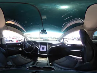 2016 Tesla Model X 70D z VIN 5YJXCAE29GF002170, wystawiony jako IAAI lot #42334842 z przebiegiem 119 104 mil mil oraz . Historia ofert i sprzedaży dostępna na DreamBid. Obrazek 21.
