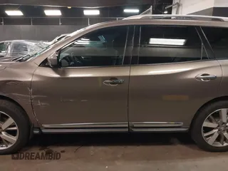2013 Nissan Pathfinder SV with VIN 5N1AR2MM9DC689684, listed as a IAAI auction lot 41749471 with 162,065 mi miles. Bid and sale history available at carsss.com. Image 14.