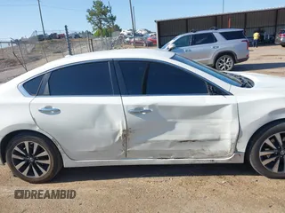 2018 Nissan Altima 2.5 S with VIN 1N4AL3AP1JC138029, listed as a IAAI auction lot 42039412 with 169,727 mi miles. Bid and sale history available at carsss.com. Image 14.