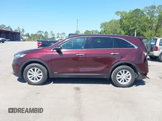 2019 Kia Sorento LX with VIN 5XYPGDA39KG576807, listed as a IAAI auction lot 42063866 with 53,899 mi miles. Bid and sale history available at carsss.com. Image 14.