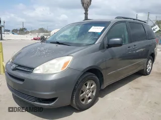 2004 Toyota Sienna CE with VIN 5TDZA23C14S001411, listed as a IAAI auction lot 42136241 with 161,230 mi miles. Bid and sale history available at carsss.com. Image 2.