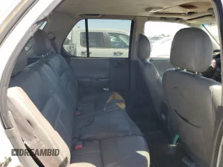 2000 Honda Passport LX с VIN 4S6DM58WXY4410601, выставлен на аукционе Copart как лот 70615964 с пробегом 175 795 миль миль и Списание • Salvage title. История ставок и продаж доступна на DreamBid. Изображение 10.