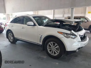 2015 Infiniti QX70 z VIN JN8CS1MU9FM380276, wystawiony jako IAAI lot #42356021 z przebiegiem 98 589 mil mil oraz . Historia ofert i sprzedaży dostępna na DreamBid. Obrazek 13.