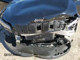 2019 Jeep Cherokee Latitude Plus with VIN 1C4PJLLB4KD202281, listed as a Copart auction lot 48633225 with 153,366 mi miles and Salvage Title. Bid and sale history available at DreamBid. Image 14.
