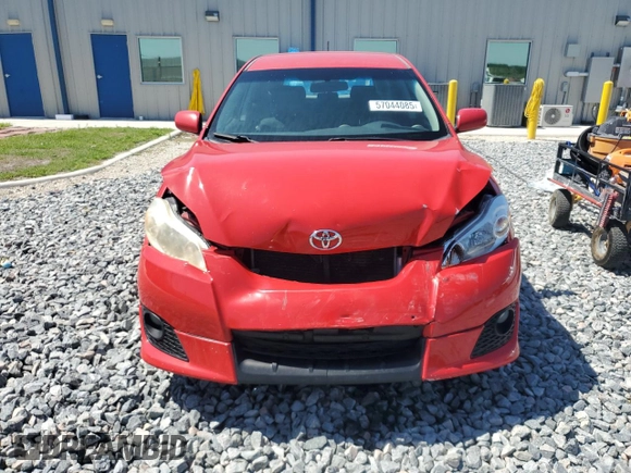 2010 Toyota Matrix z VIN 2T1KU4EE8AC337886, wystawiony jako Copart lot #57044085 z przebiegiem 205 048 mil mil oraz Szkoda całkowita • Salvage title. Historia ofert i sprzedaży dostępna na DreamBid. Obrazek 5.