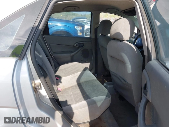 2003 Ford Focus LX with VIN 1FAFP33P83W239710, listed as a IAAI auction lot 42035643 with 178,016 mi miles and . Bid and sale history available at carsss.com. Image 8.