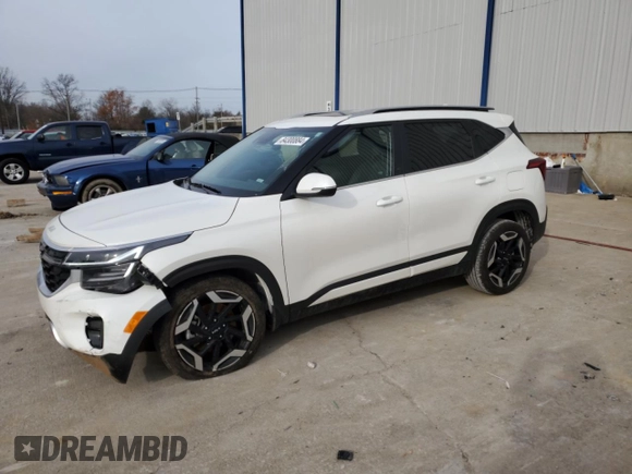 2024 Kia Seltos SX z VIN KNDETCA7XR7563829, wystawiony jako Copart lot #84300884 z przebiegiem 11 982 mil mil oraz Szkoda całkowita • Salvage title. Historia ofert i sprzedaży dostępna na DreamBid. Obrazek 1.