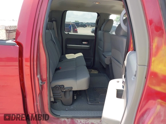 2007 Ford F-150 XLT z VIN 1FTPW14V17KC97464, wystawiony jako IAAI lot #42856960 z przebiegiem 180 194 mil mil oraz . Historia ofert i sprzedaży dostępna na DreamBid. Obrazek 8.