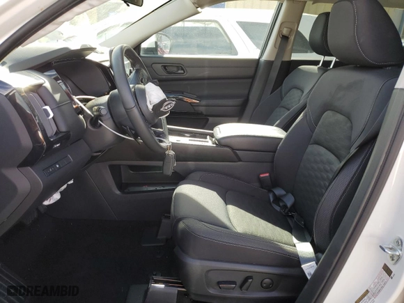 2024 Nissan Pathfinder SV with VIN 5N1DR3BA5RC297501, listed as a Copart auction lot 84883514 with 3,451 mi miles and Clean Title. Bid and sale history available at carsss.com. Image 7.