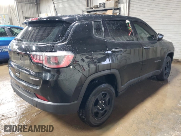 2019 Jeep Compass Sport with VIN 3C4NJDAB0KT802788, listed as a Copart auction lot 39840144 with 121,229 mi miles and Salvage title. Bid and sale history available at DreamBid. Image 3.