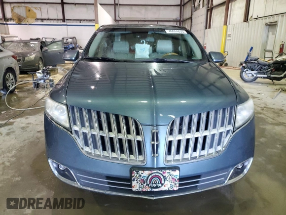 2010 Lincoln MKT with VIN 2LMHJ5AR0ABJ14476, listed as a Copart auction lot 46094855 with Not Provided miles and Non Repairable. Bid and sale history available at DreamBid. Image 5.