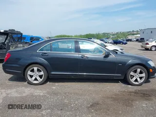 2012 Mercedes-Benz S 550 with VIN WDDNG9EBXCA438416, listed as a IAAI auction lot 42238052 with 161,589 mi miles and . Bid and sale history available at DreamBid. Image 12.