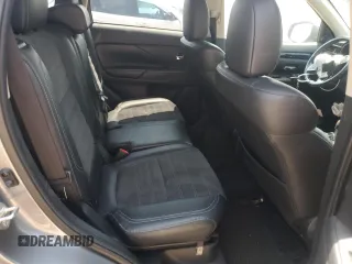 2019 Mitsubishi Outlander SE z VIN JA4AD3A33KZ042531, wystawiony jako Copart lot #59717395 z przebiegiem 125 416 mil mil oraz Szkoda całkowita • Salvage title. Historia ofert i sprzedaży dostępna na DreamBid. Obrazek 10.