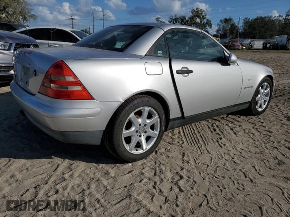 1998 Mercedes-Benz SLK-Class with VIN WDBKK47F6WF059935, listed as a Copart auction lot 77026144 with Not Provided miles and Non Repairable. Bid and sale history available at carsss.com. Image 3.