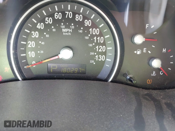 2011 Kia Sedona EX with VIN KNDMH4C76B6398261, listed as a IAAI auction lot 41894696 with 180,297 mi miles. Bid and sale history available at carsss.com. Image 7.