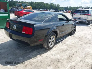 2009 Ford Mustang with VIN 1ZVHT80NX95137108, listed as a IAAI auction lot 42530615 with 134,881 mi miles and . Bid and sale history available at DreamBid. Image 4.