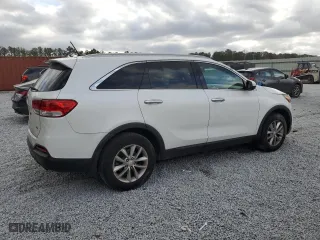 2017 Kia Sorento L with VIN 5XYPG4A31HG255174, listed as a Copart auction lot 85169244 with 140,773 mi miles and Clean Title. Bid and sale history available at carsss.com. Image 3.