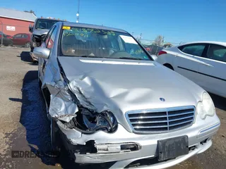 2005 Mercedes-Benz C 230 Kompressor with VIN WDBRF40J35F658145, listed as a IAAI auction lot 41872585 with 66,229 mi miles and . Bid and sale history available at DreamBid. Image 6.