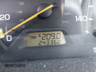 2000 Honda Accord EX с VIN 1HGCG1659YA018277, выставлен на аукционе IAAI как лот 42334541 с пробегом 243 362 миль миль и . История ставок и продаж доступна на DreamBid. Изображение 15.