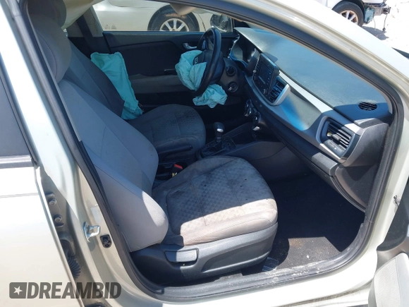 2018 Kia Rio LX with VIN 3KPA24AB2JE137858, listed as a IAAI auction lot 42016321 with 136,728 mi miles. Bid and sale history available at carsss.com. Image 5.