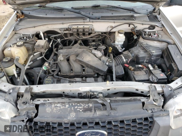 2005 Ford Escape XLT z VIN 1FMCU03105DA26437, wystawiony jako Copart lot #88803995 z przebiegiem 223 095 mil mil oraz Szkoda całkowita • Salvage title. Historia ofert i sprzedaży dostępna na DreamBid. Obrazek 12.