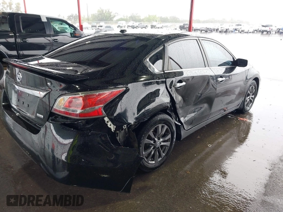 2015 Nissan Altima 2.5 SL with VIN 1N4AL3AP7FN900680, listed as a IAAI auction lot 41905897 with 158,200 mi miles. Bid and sale history available at carsss.com. Image 4.