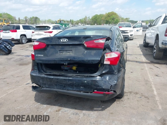 2014 Kia Forte LX with VIN KNAFK4A67E5191924, listed as a IAAI auction lot 41858920 with 198,652 mi miles. Bid and sale history available at carsss.com. Image 6.