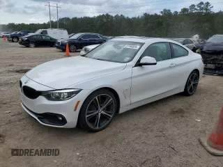 2020 BMW 4 Series 430i z VIN WBA4W3C05LFH73447, wystawiony jako Copart lot #51186825 z przebiegiem 62 753 mil mil oraz Czysty tytuł • Clean title. Historia ofert i sprzedaży dostępna na DreamBid. Obrazek 1.