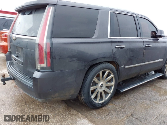 2015 Cadillac Escalade Premium z VIN 1GYS3NKJ5FR540221, wystawiony jako IAAI lot #41289989 z przebiegiem 100 191 mil mil oraz . Historia ofert i sprzedaży dostępna na DreamBid. Obrazek 4.