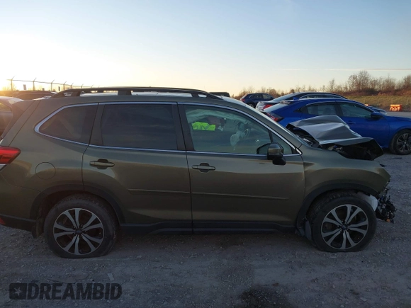 2022 Subaru Forester Limited with VIN JF2SKAPC2NH415436, listed as a IAAI auction lot 40855122 with 13,319 mi miles. Bid and sale history available at carsss.com. Image 13.