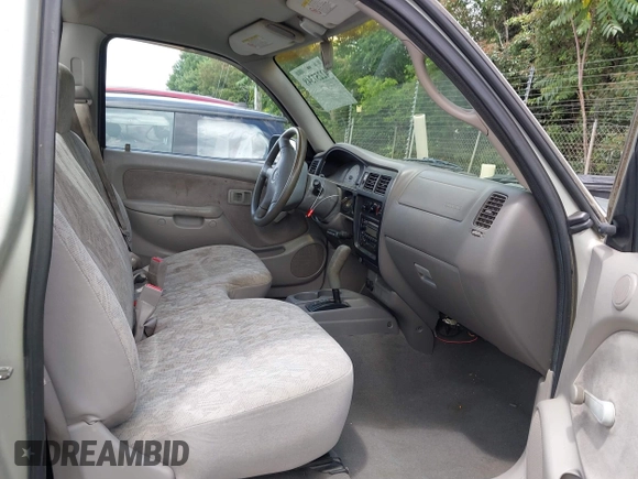 2001 Toyota Tacoma z VIN 5TENL42N81Z781994, wystawiony jako IAAI lot #42257348 z przebiegiem 196 508 mil mil oraz . Historia ofert i sprzedaży dostępna na DreamBid. Obrazek 5.