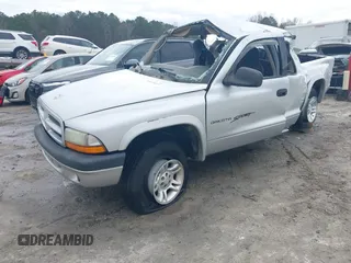 2001 Dodge Dakota Sport with VIN 1B7GG22N61S260178, listed as a IAAI auction lot 41033073 with Not Provided miles and . Bid and sale history available at carsss.com. Image 2.