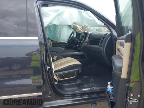 2020 Ram 1500 Limited with VIN 1C6SRFHT5LN422246, listed as a IAAI auction lot 41948083 with 82,032 mi miles and . Bid and sale history available at DreamBid. Image 5.