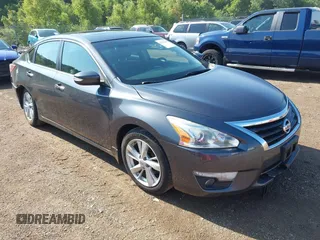 2013 Nissan Altima SV with VIN 1N4AL3APXDN581899, listed as a IAAI auction lot 42596618 with 232,426 mi miles and . Bid and sale history available at DreamBid. Image 1.