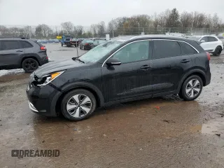 2017 Kia Niro EX with VIN KNDCC3LC8H5034018, listed as a Copart auction lot 52252075 with 71,120 mi miles and Salvage Title. Bid and sale history available at carsss.com. Image 1.