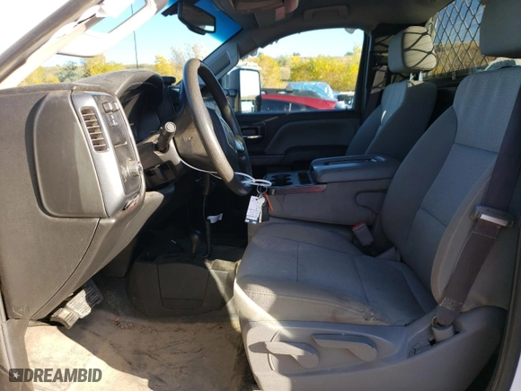 2017 GMC Sierra 2500HD with VIN 1GT02REG8HZ240103, listed as a Copart auction lot 77389314 with 95,967 mi miles and Clean Title. Bid and sale history available at carsss.com. Image 7.