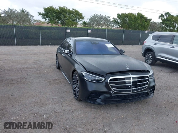 2022 Mercedes-Benz S 500 with VIN W1K6G6DB0NA148354, listed as a IAAI auction lot 41724082 with 34,116 mi miles and . Bid and sale history available at DreamBid. Image 6.
