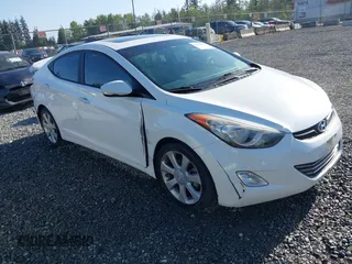 2013 Hyundai Elantra Limited z VIN 5NPDH4AEXDH289943, wystawiony jako IAAI lot #42153408 z przebiegiem 122 943 mil mil oraz . Historia ofert i sprzedaży dostępna na DreamBid. Obrazek 1.