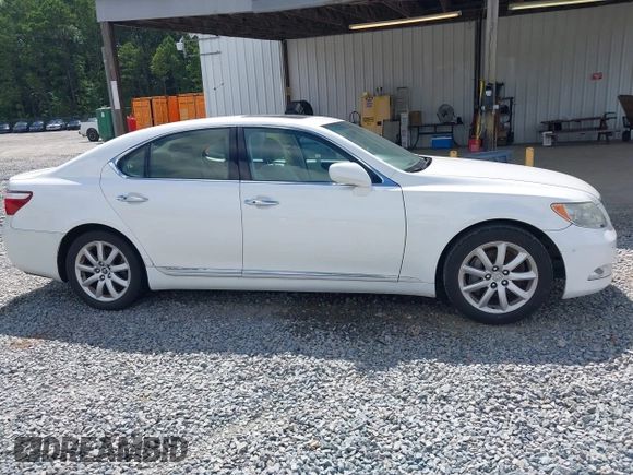 2008 Lexus LS 460 с VIN JTHBL46F185056710, выставлен на аукционе IAAI как лот 42521396 с пробегом 186 974 миль миль и . История ставок и продаж доступна на DreamBid. Изображение 13.