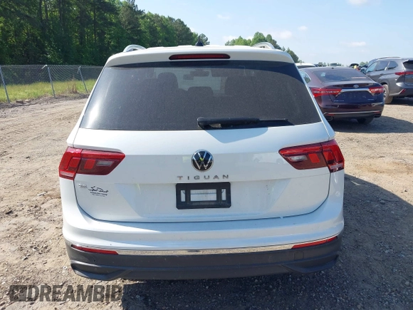 2023 Volkswagen Tiguan SE z VIN 3VVNB7AX9PM121316, wystawiony jako IAAI lot #42138562 z przebiegiem 19 118 mil mil oraz . Historia ofert i sprzedaży dostępna na DreamBid. Obrazek 16.