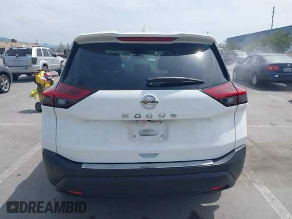 2021 Nissan Rogue S z VIN JN8AT3AA0MW011687, wystawiony jako IAAI lot #42034547 z przebiegiem 50 989 mil mil oraz . Historia ofert i sprzedaży dostępna na DreamBid. Obrazek 16.