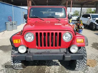 2006 Jeep Wrangler Unlimited LWB with VIN 1J4FA44SX6P731894, listed as a Copart auction lot 50013255 with 132,009 mi miles and Salvage Title. Bid and sale history available at carsss.com. Image 5.