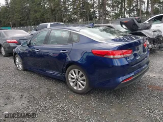 2017 Kia Optima EX with VIN 5XXGU4L39HG162638, listed as a IAAI auction lot 41904299 with 105,864 mi miles. Bid and sale history available at carsss.com. Image 3.