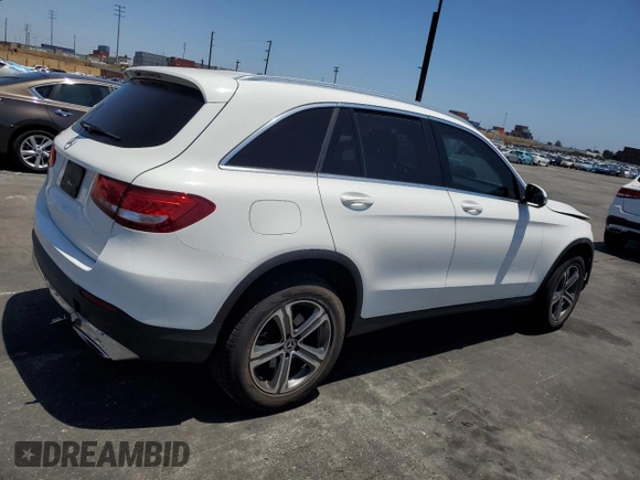 2018 Mercedes-Benz GLC 300 with VIN WDC0G4JB7JV020392, listed as a Copart auction lot 60997945 with 128,392 mi miles and Salvage title. Bid and sale history available at DreamBid. Image 3.