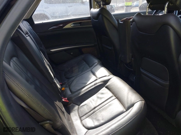 2013 Lincoln MKZ with VIN 3LN6L2GK3DR816190, listed as a IAAI auction lot 42093774 with 156,364 mi miles. Bid and sale history available at carsss.com. Image 8.