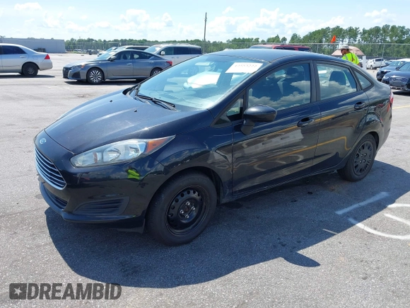 2014 Ford Fiesta S z VIN 3FADP4AJ2EM102020, wystawiony jako IAAI lot #42553222 z przebiegiem 145 052 mil mil oraz . Historia ofert i sprzedaży dostępna na DreamBid. Obrazek 2.
