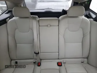 2024 Volvo XC60 Core Dark Theme z VIN YV4L12RKXR1763710, wystawiony jako Copart lot #48162225 z przebiegiem 12 694 mil mil oraz Szkoda całkowita • Salvage title. Historia ofert i sprzedaży dostępna na DreamBid. Obrazek 10.