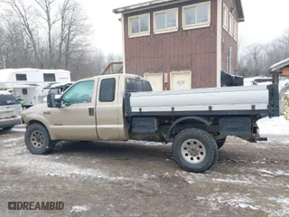 2000 Ford Super Duty F-250 XL with VIN 1FTNX20F5YEB91401, listed as a IAAI auction lot 41177820 with 187,109 mi miles. Bid and sale history available at carsss.com. Image 14.